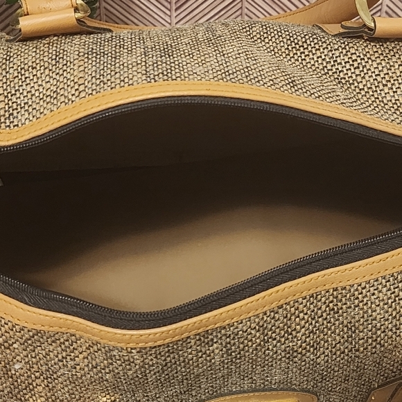 Fifth Avenue Tan and Brown Travel Bag Set - Picture 3 of 4